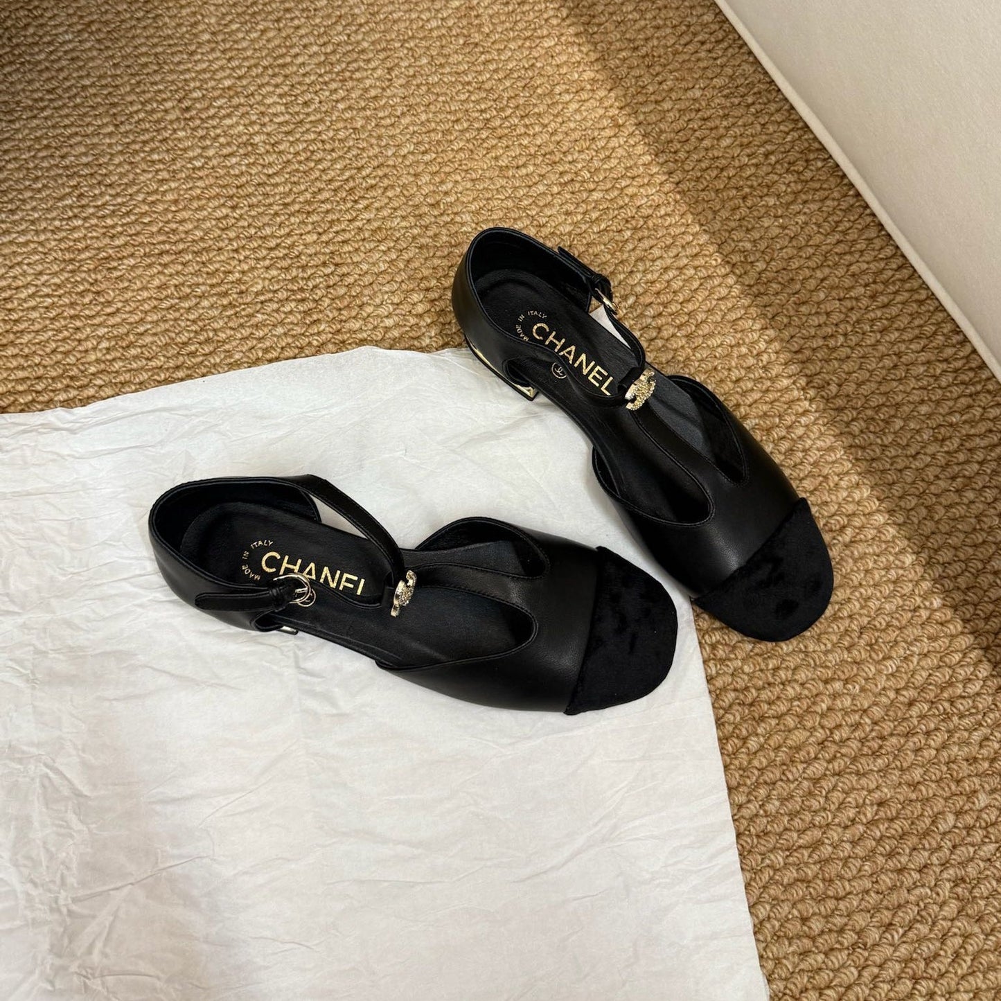 CC 26s Slingback Shoes In Black Calfskin And Suede Gold Hardware