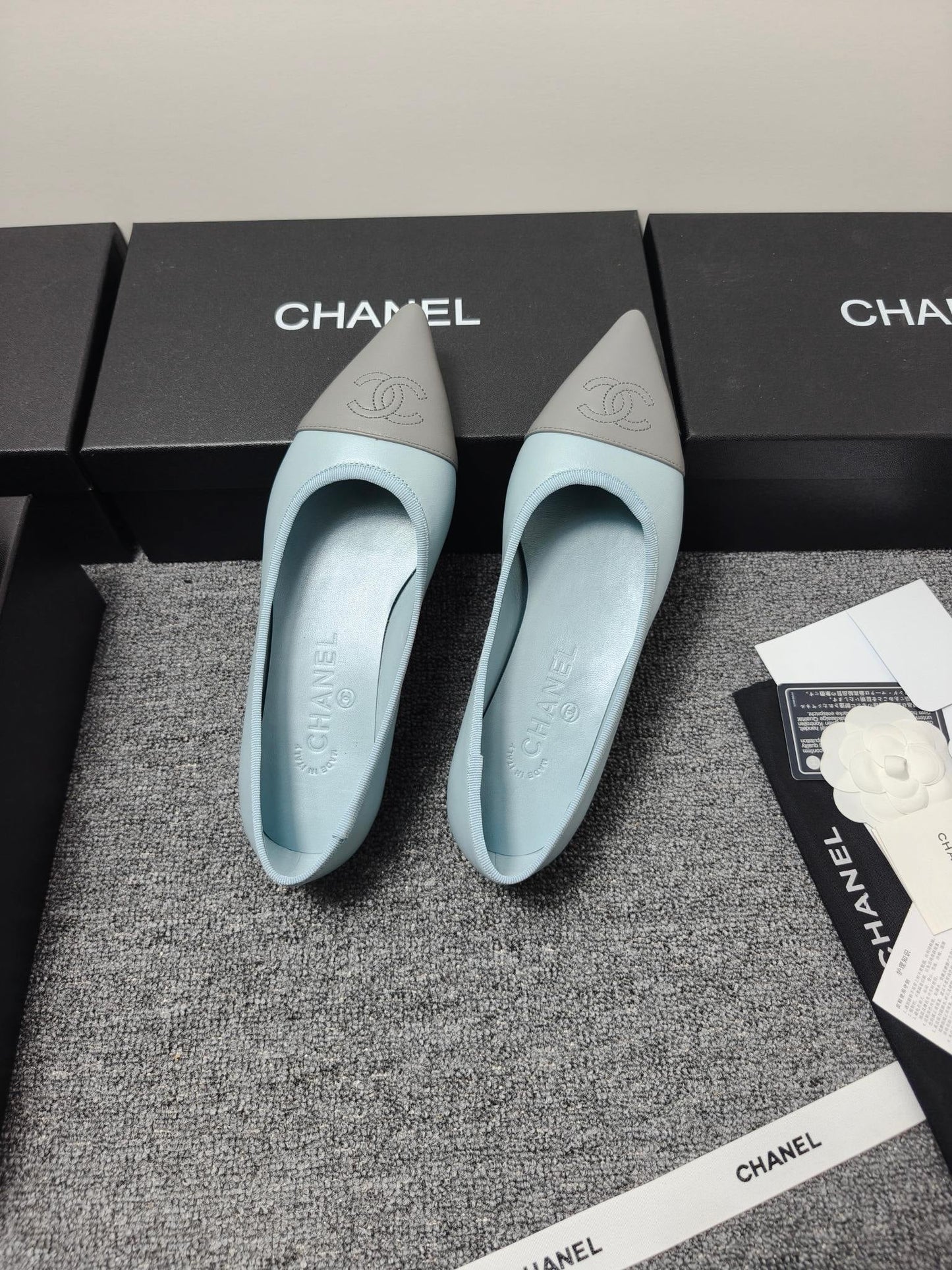 CC 26s Ballet Flat Grey Blue Leather 681970