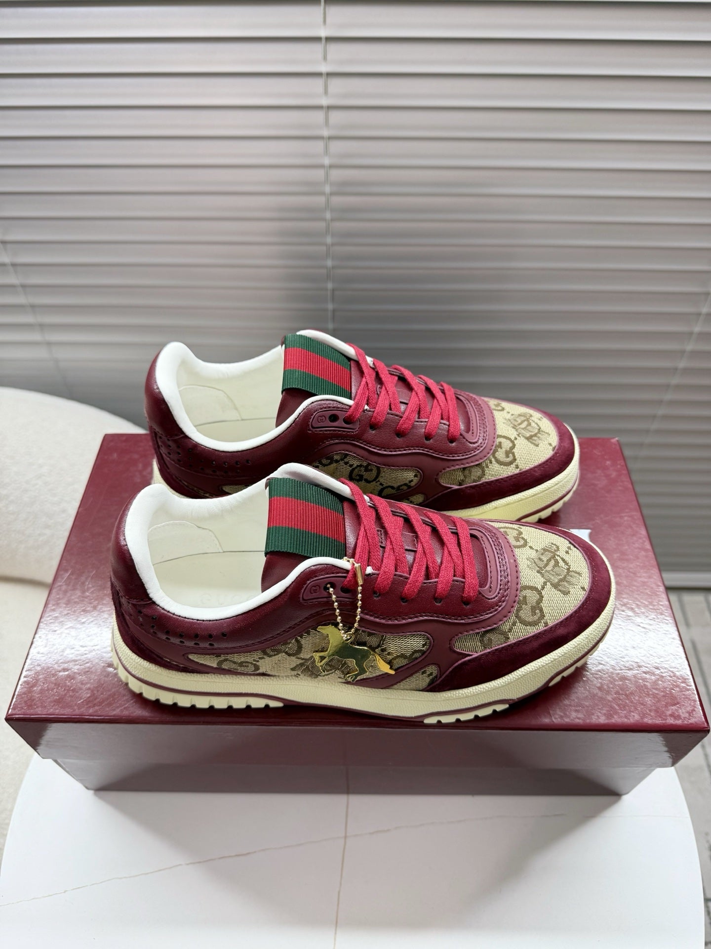 Gucci 26s Mac80 Sneaker In Beige Canvas And Dark Red Leather