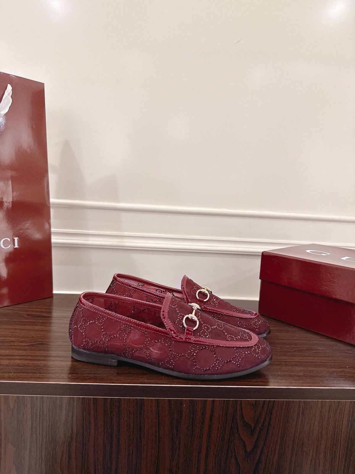 GG Jordaan Loafer Dark Red Mesh With Crystal