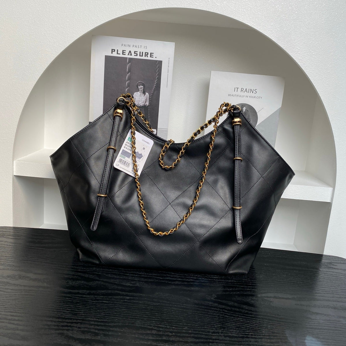 Chanel 2025 Maxi Hobo Bag 47cm Black Soft Calfskin 322113
