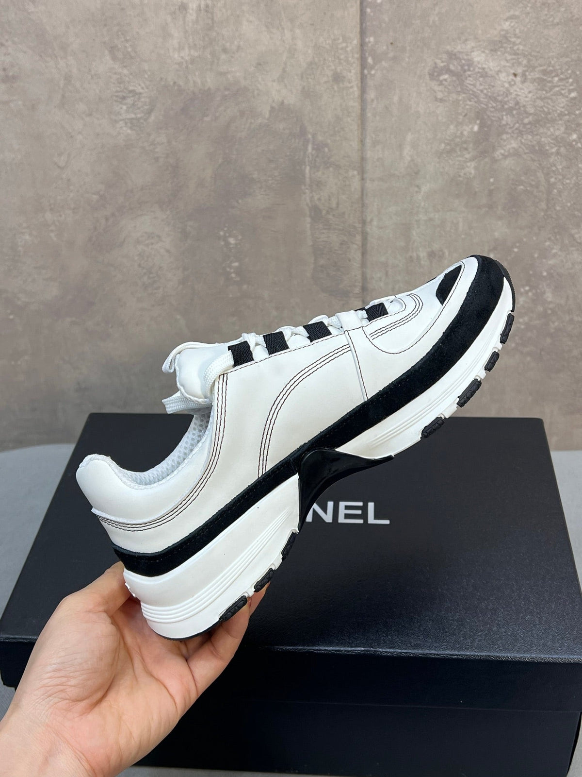 CC 26s Runner CC Logo Sneakers White Black Calfskin