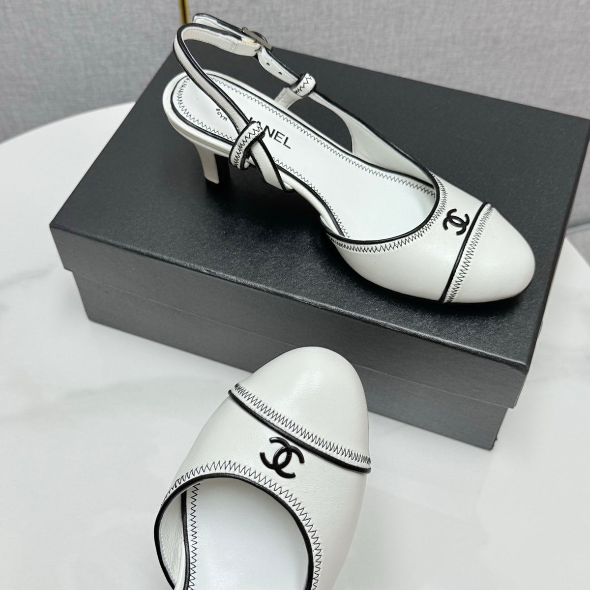 CC 25 Slingback 50mm White Black Sheepskin 368796