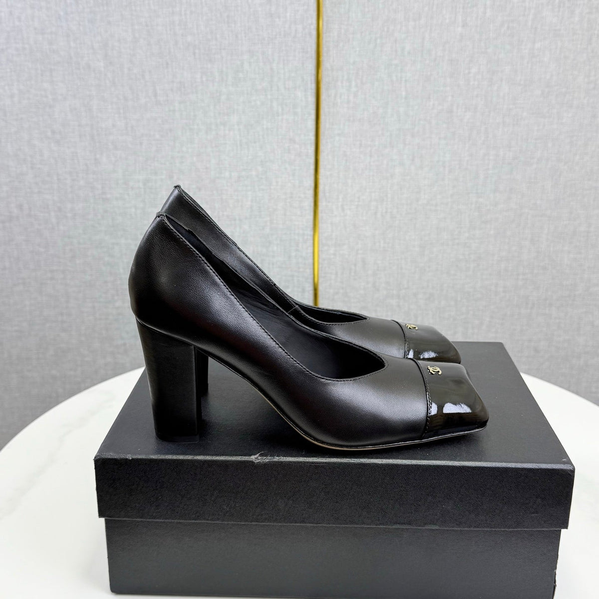 CC Square Toe Slingback Black Sheepskin Patent Leather 541131