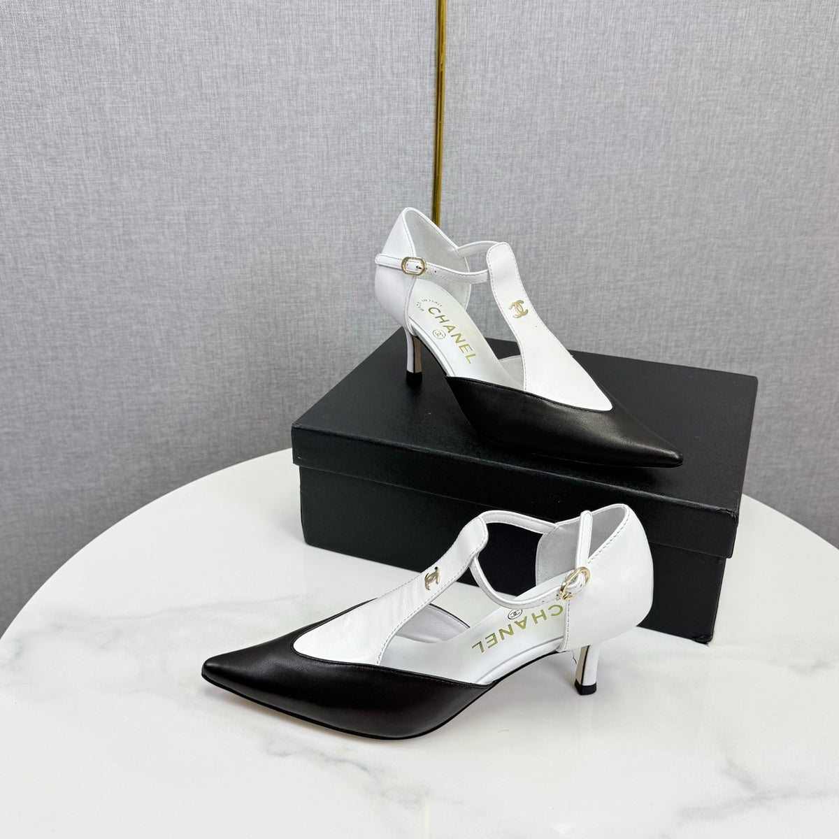 CC T-Strap Kitten Heels White Black Sheepskin 619976