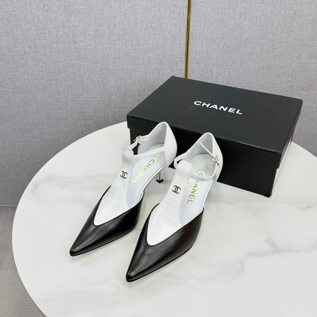 CC T-Strap Kitten Heels White Black Sheepskin 619976