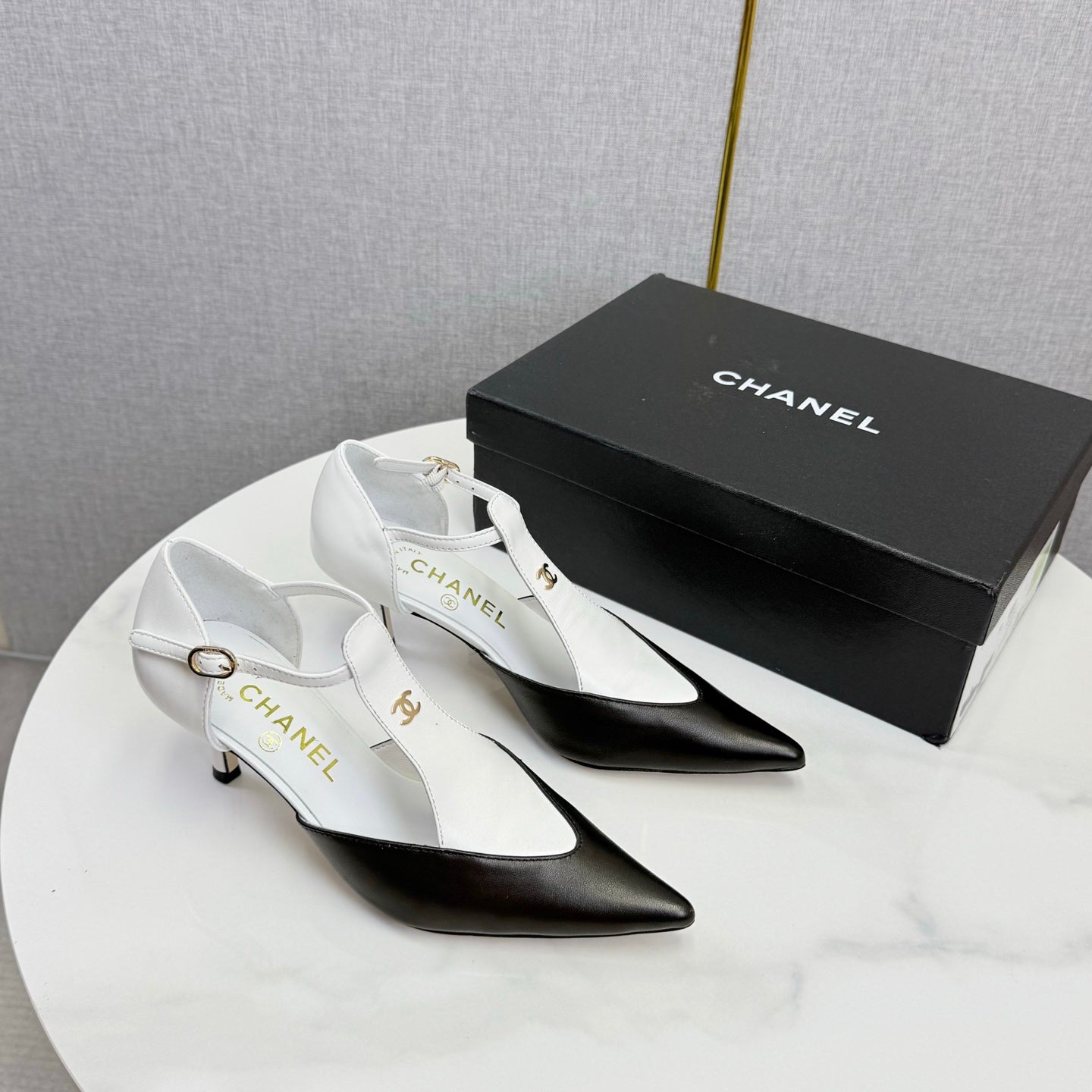 CC T-Strap Kitten Heels White Black Sheepskin 619976