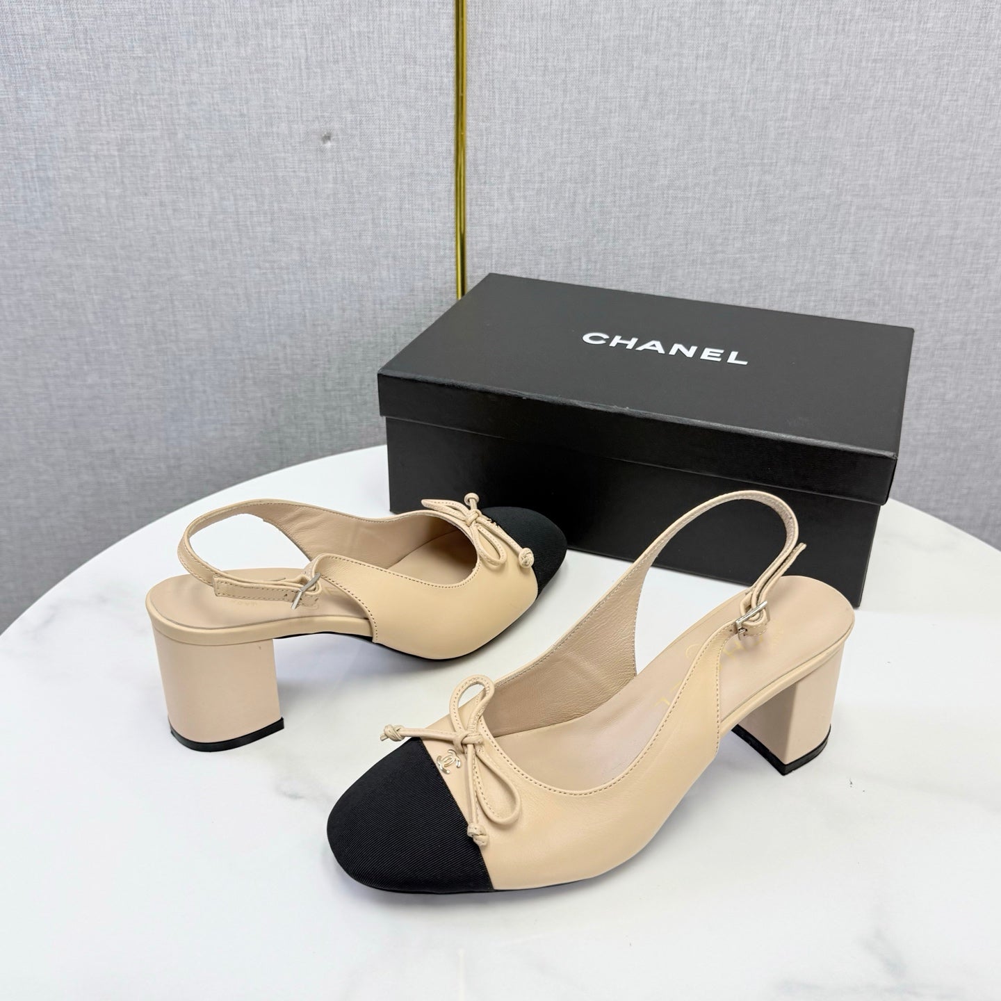 CC 26s Slingback Heels 4.5cm Beige Black Lambskin Fabric