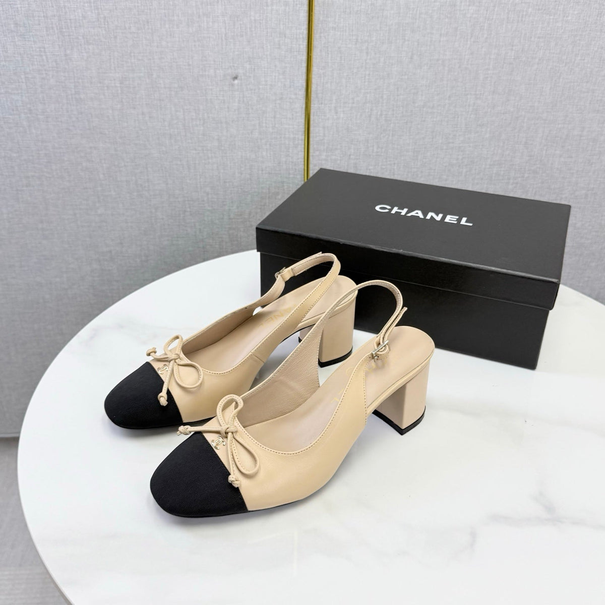 CC 26s Slingback Heels 4.5cm Beige Black Lambskin Fabric