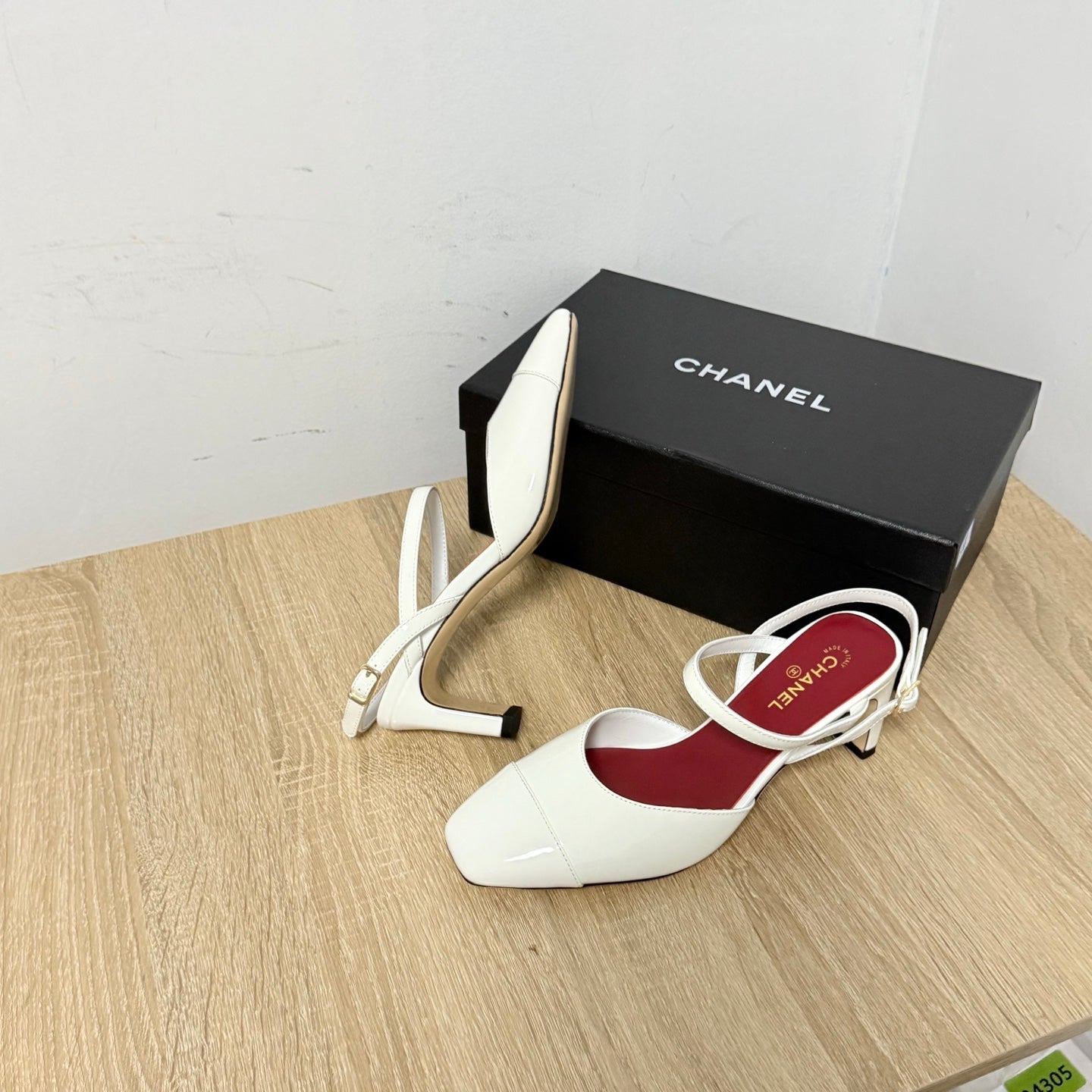 CC Métiers d’art 2026 Slingbacks 6.5cm White Patent Calfskin 865639