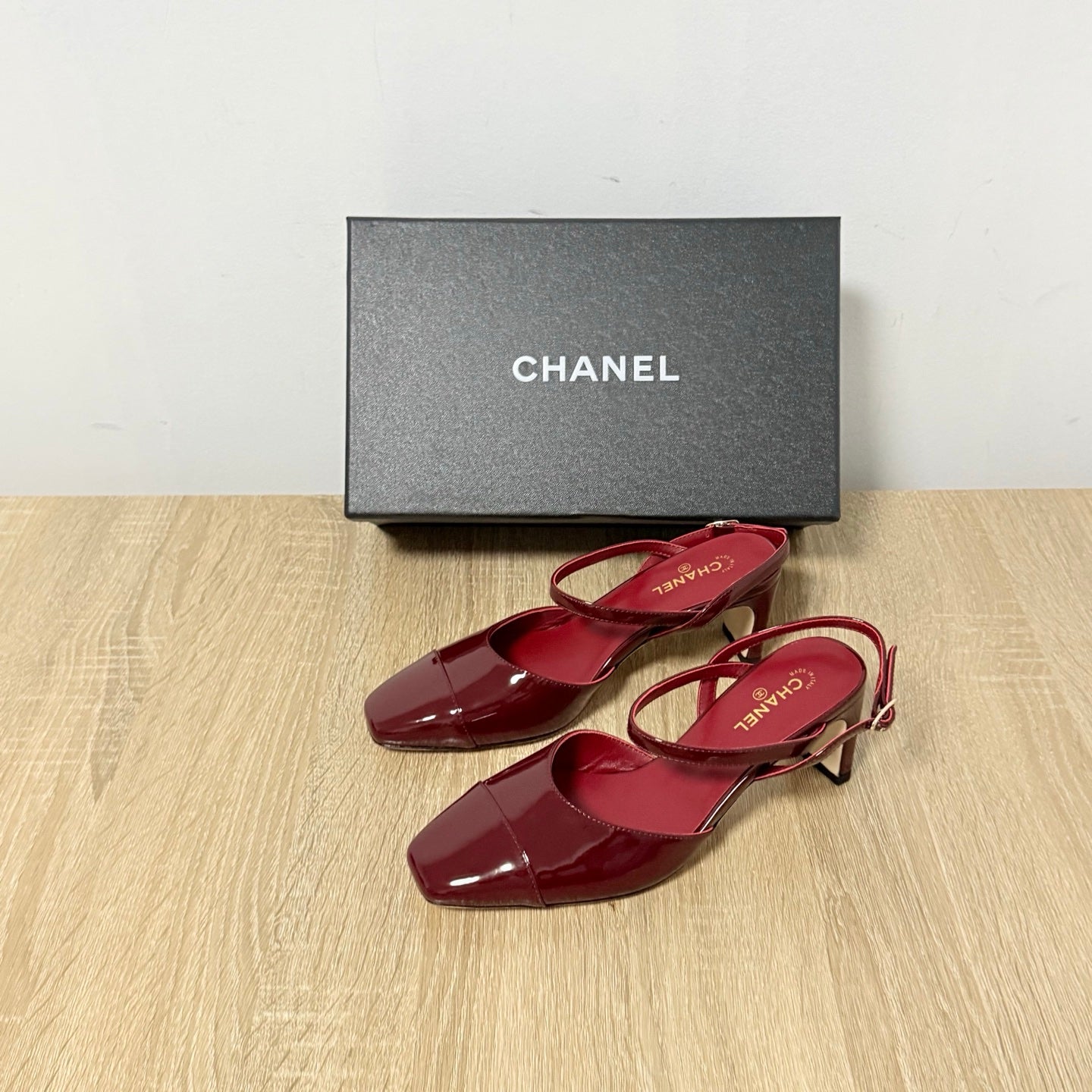 CC Métiers d’art 2026 Slingbacks 6.5cm Burgundy Patent Calfskin 865641