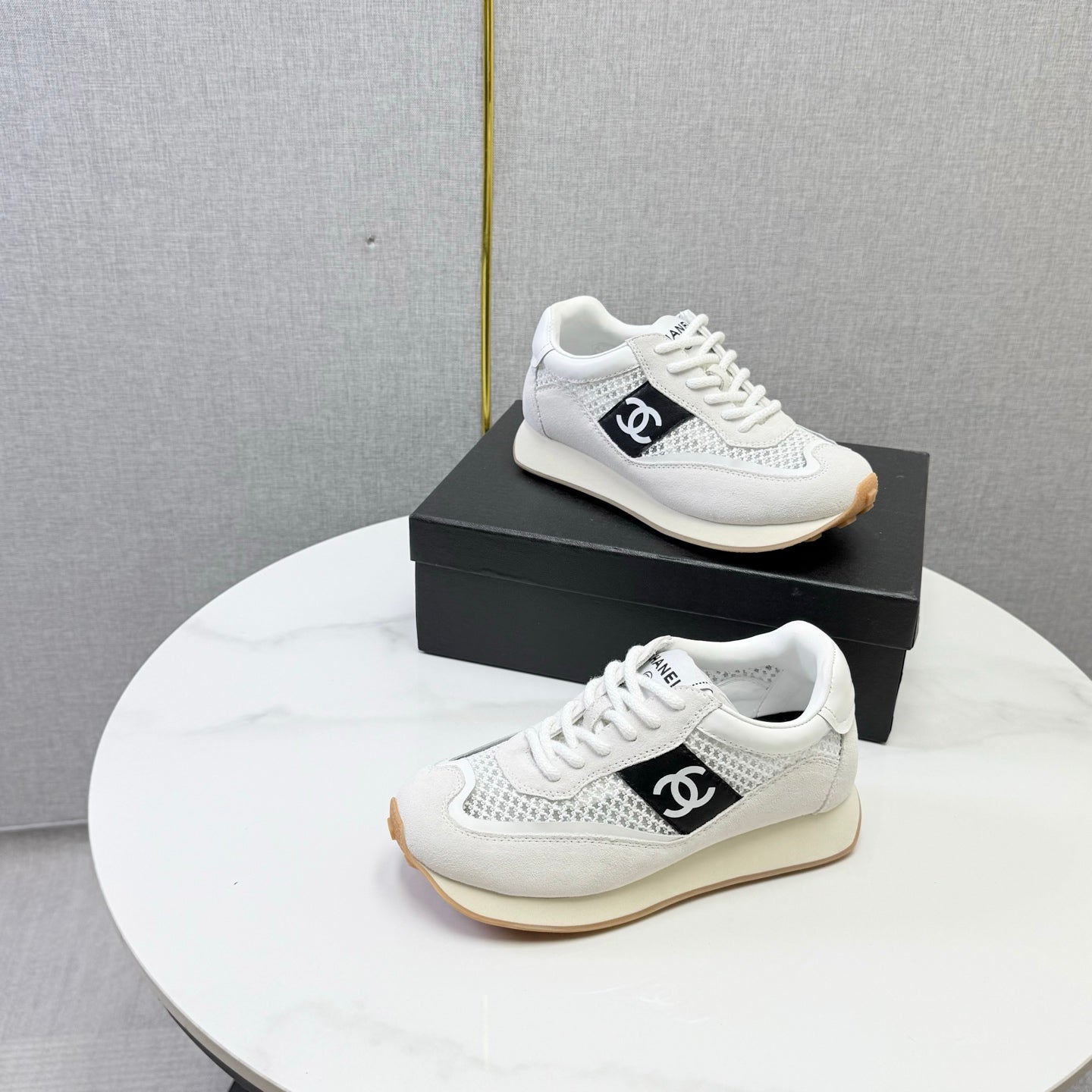 CC 26s Trainer Sneakers White Mesh Suede 865802