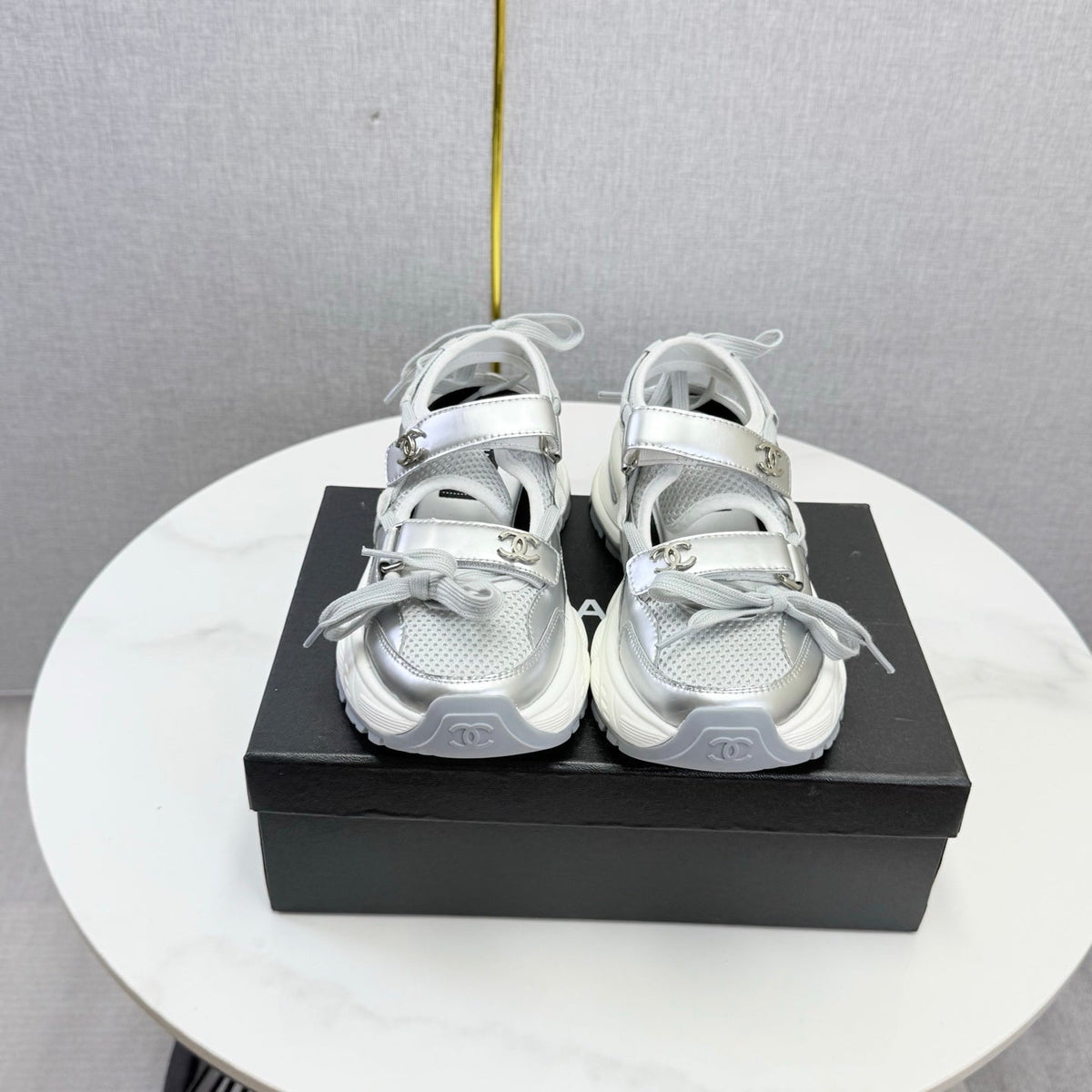CC 26s Casual Sneakers White Sliver Leather Mesh 865830