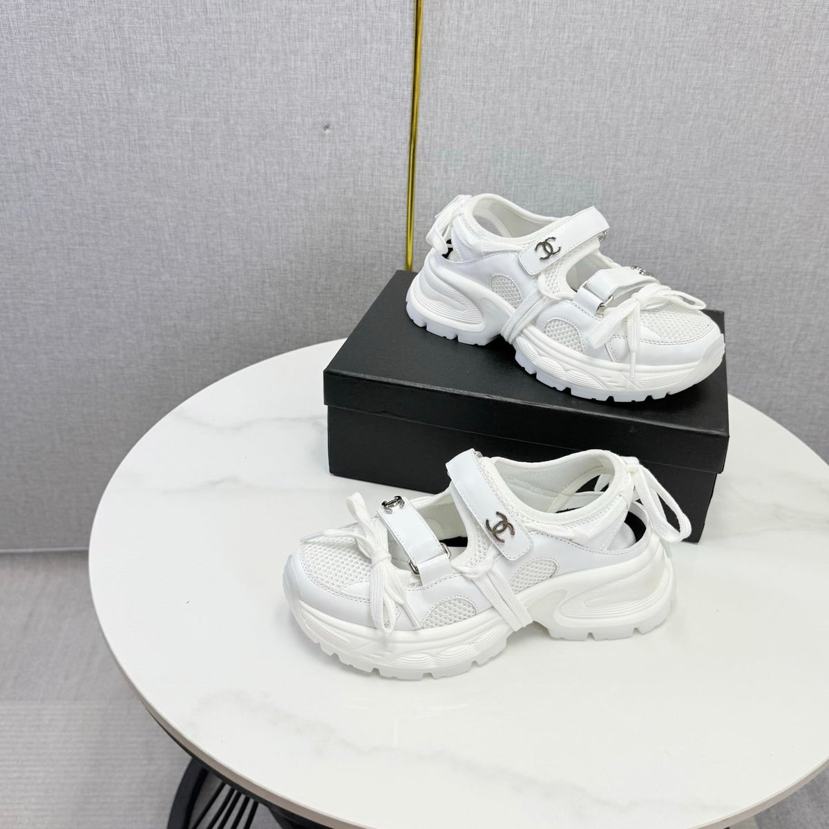 CC 26s Casual Sneakers White Leather Mesh 865832