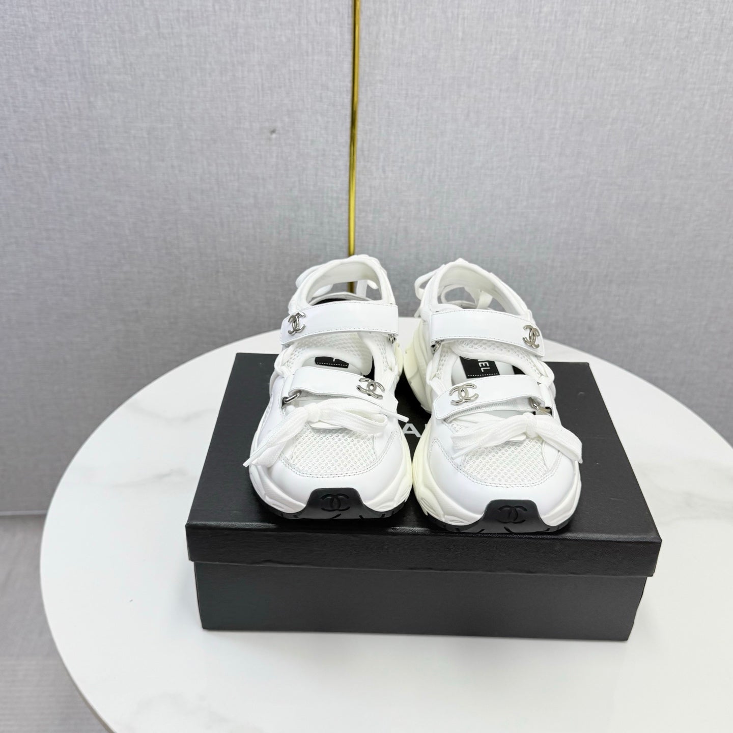 CC 26s Casual Sneakers White Leather Mesh 865835