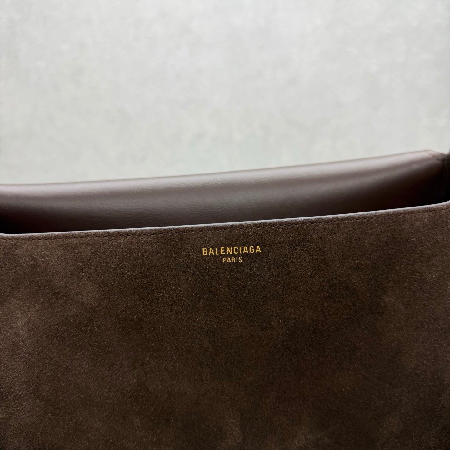Clicca Shoulder Bag Medium Coffee Suede