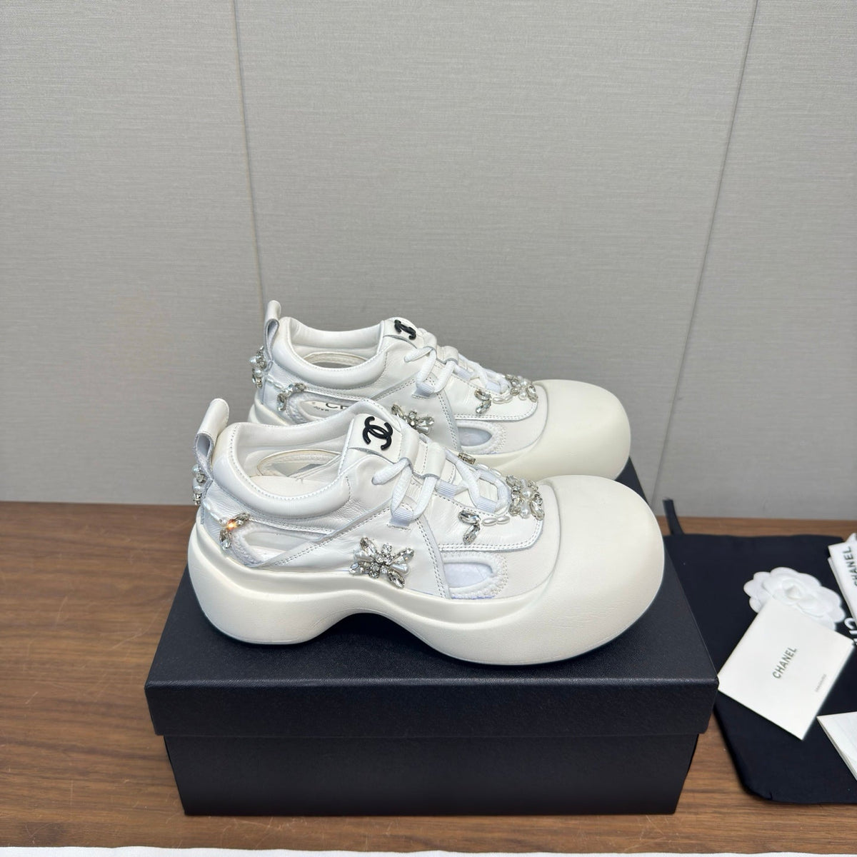 CC 26s Casual Shoes White Canvas 766799
