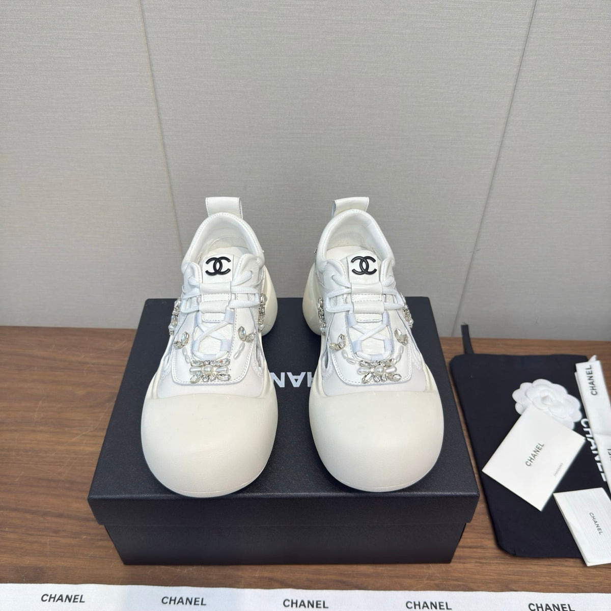 CC 26s Casual Shoes White Canvas 766799