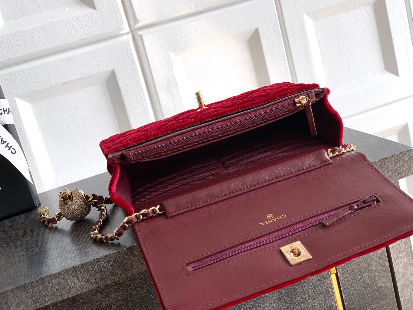 CC 26C Flap Bag 20 Red Velvet