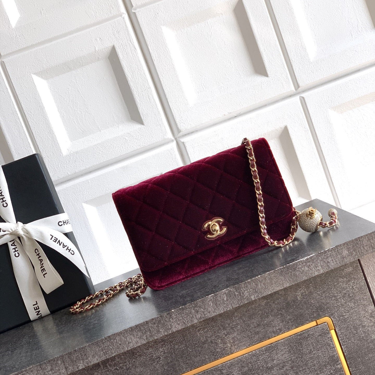 CC 26C Flap Bag 20 Burgundy Velvet