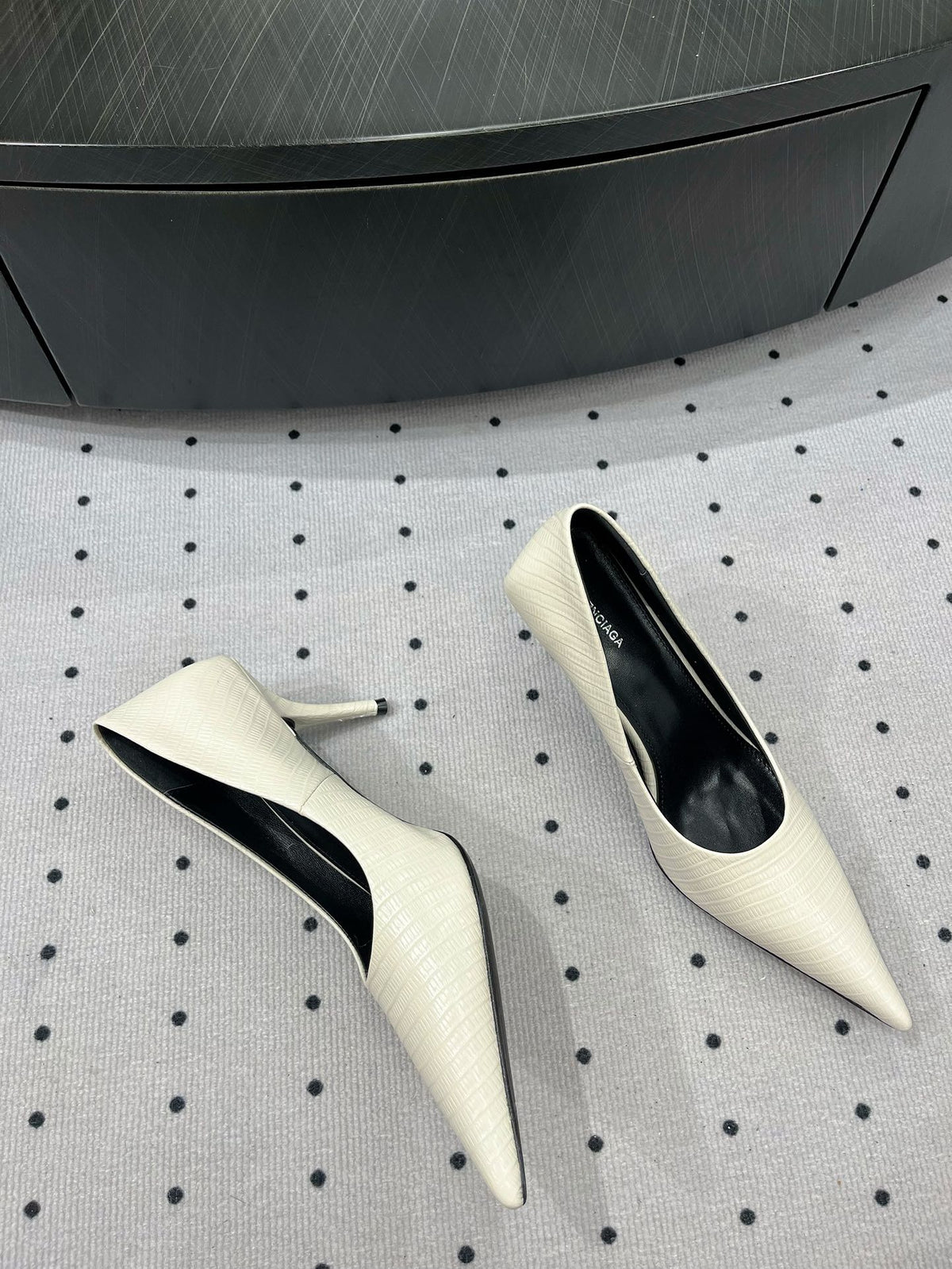 CLASSIC PUMPS 65MM IN CREAM LIZARD PATTERN CALFSKIN