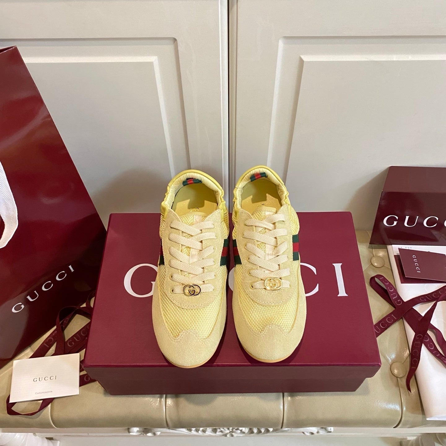 Gucci 26s Sneaker In Light Yellow Suede And Mesh Fabric