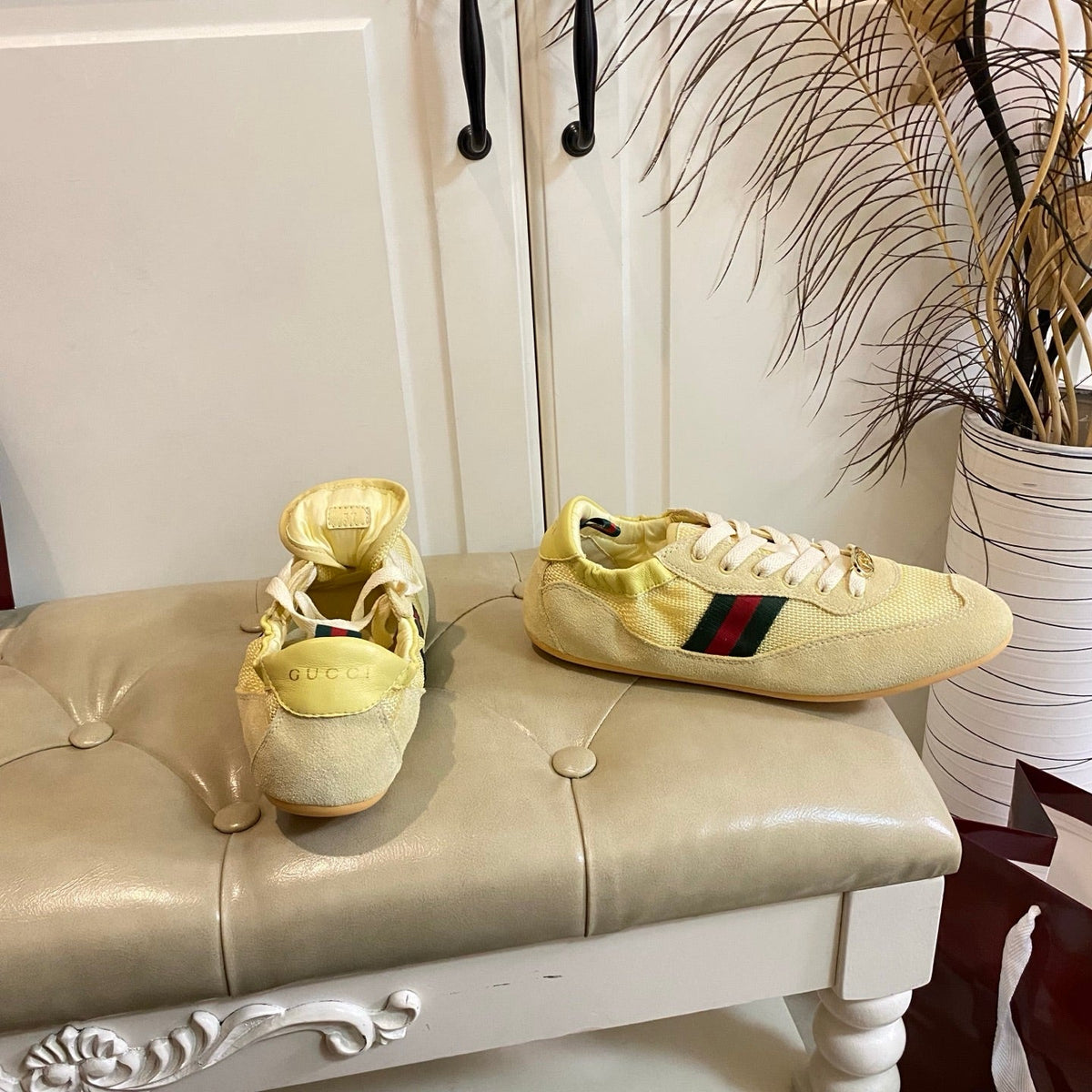 Gucci 26s Sneaker In Light Yellow Suede And Mesh Fabric