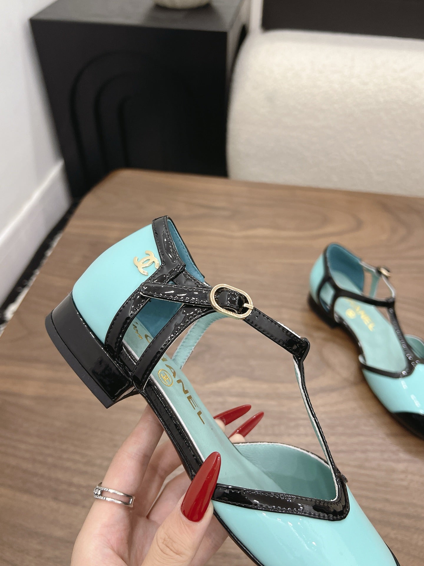 CC 26s Mary Jane Black Light Blue Patent Leather 915324