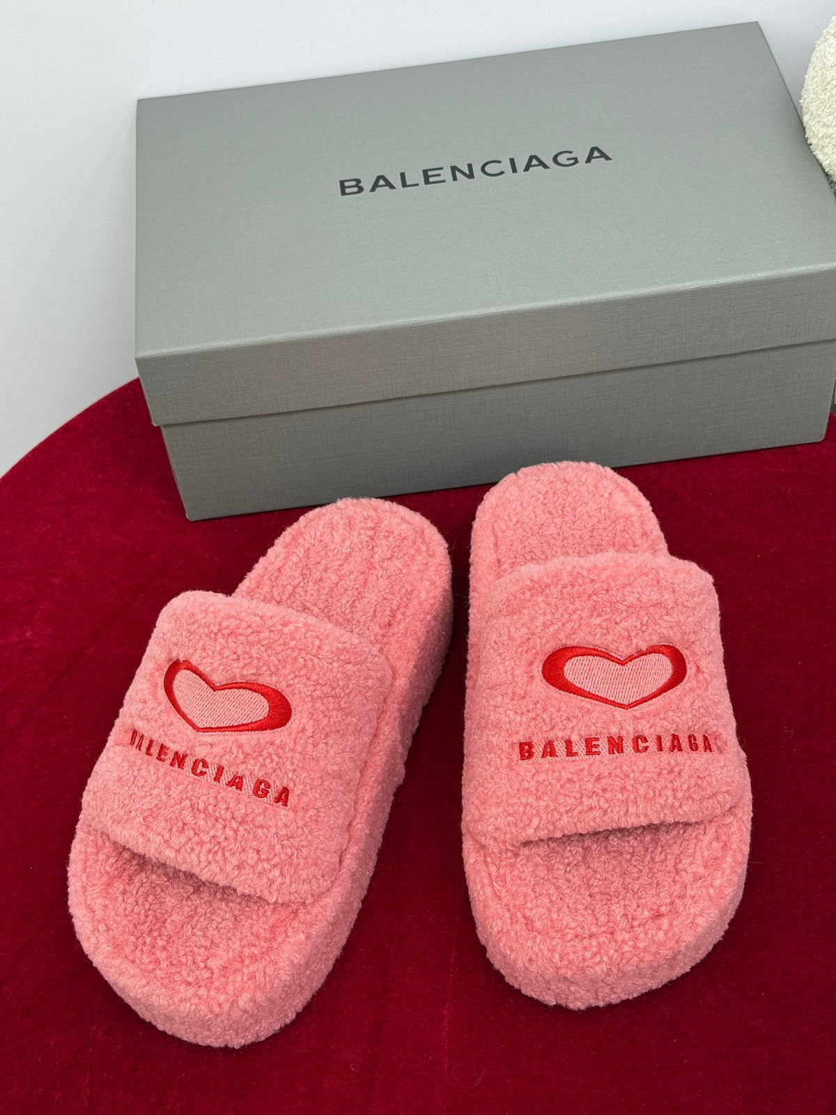 Balenciaga 25s slippers pink red wool 467708