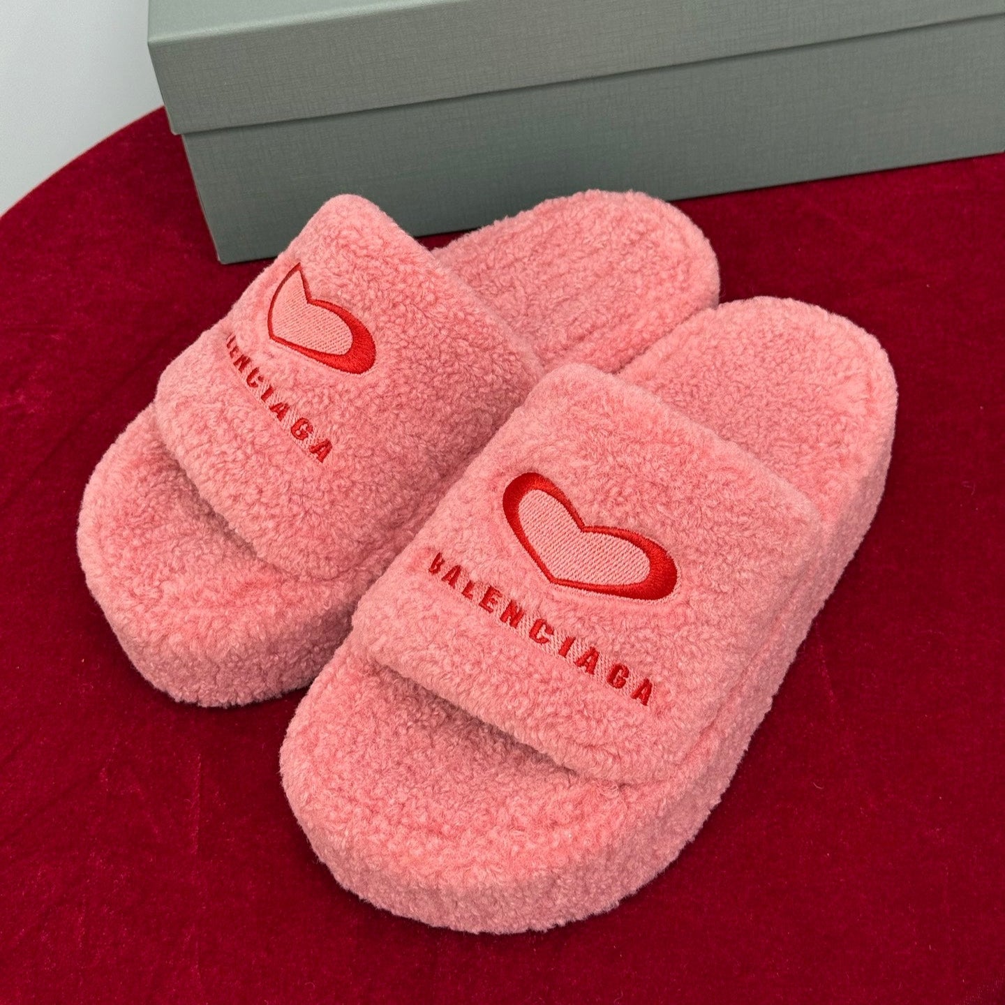 Balenciaga 25s slippers pink red wool 467708