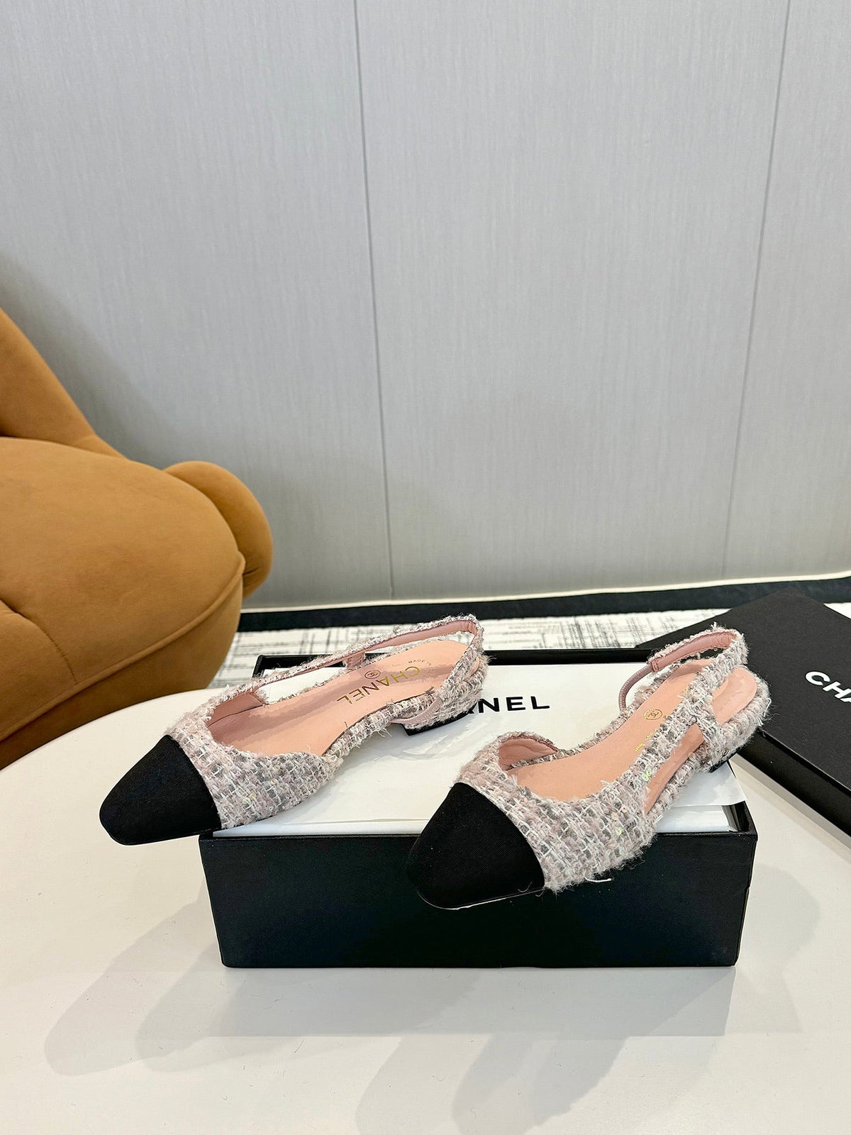 cc 25c slingback flat pink white tweed black grosgrain 233607