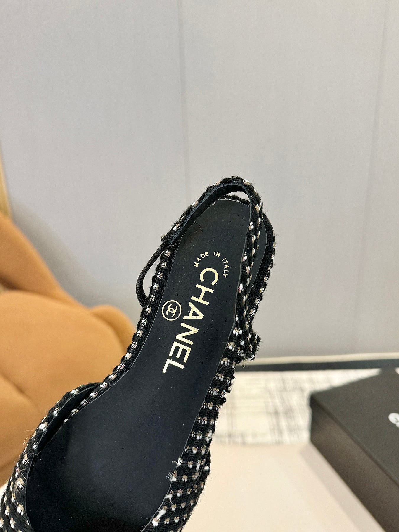 cc 25c slingback flat black white tweed black grosgrain 233608