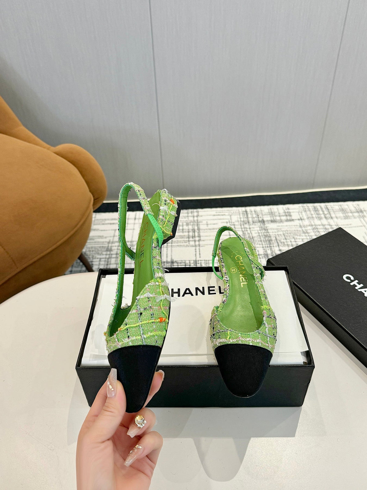 cc 25c slingback flat green tweed black grosgrain 233611