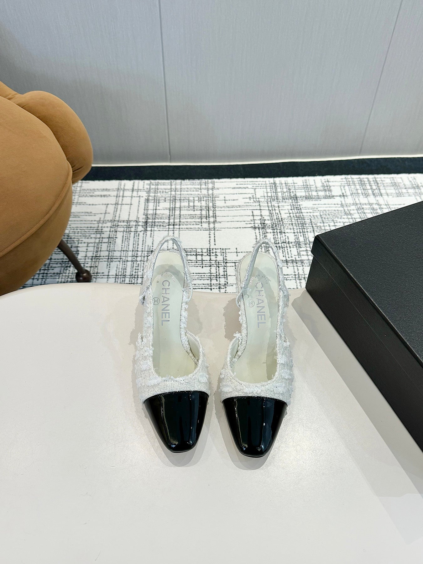 cc 25c slingback 65 white tweed black grosgrain 233613