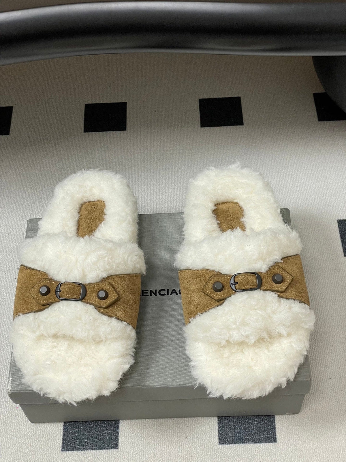 Balenciaga Classic Buckle Slippers White Brown Wool 535029