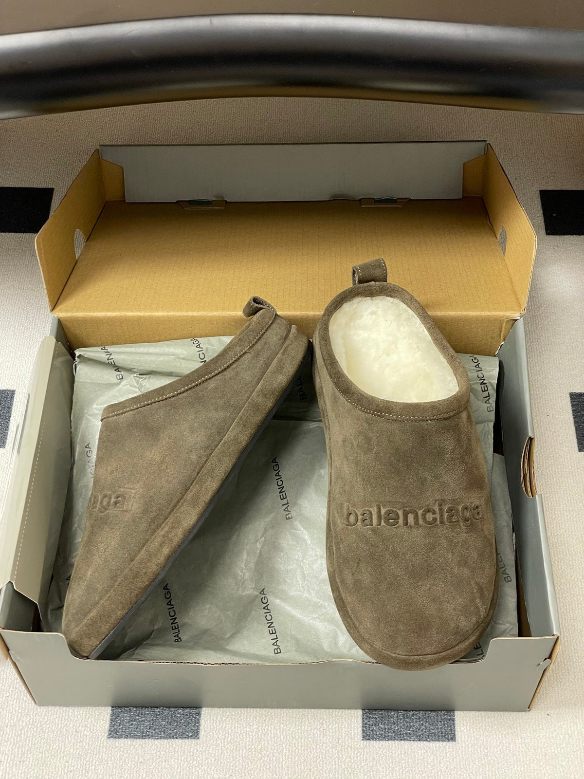 Balenciaga Mule Slip-On Taupe Suede Wool 534532