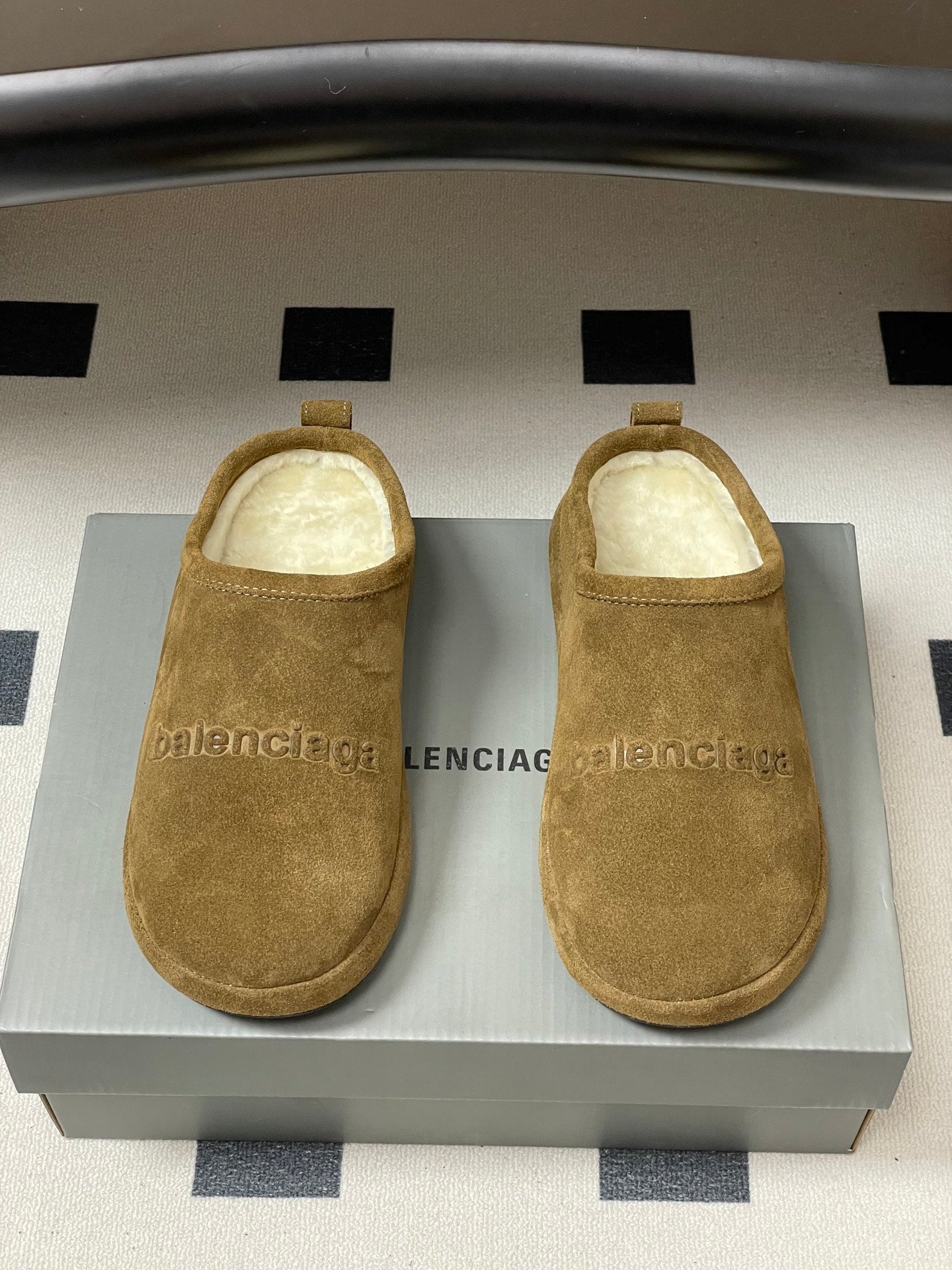 Balenciaga Mule Slip-On Light Brown Suede Wool 534533