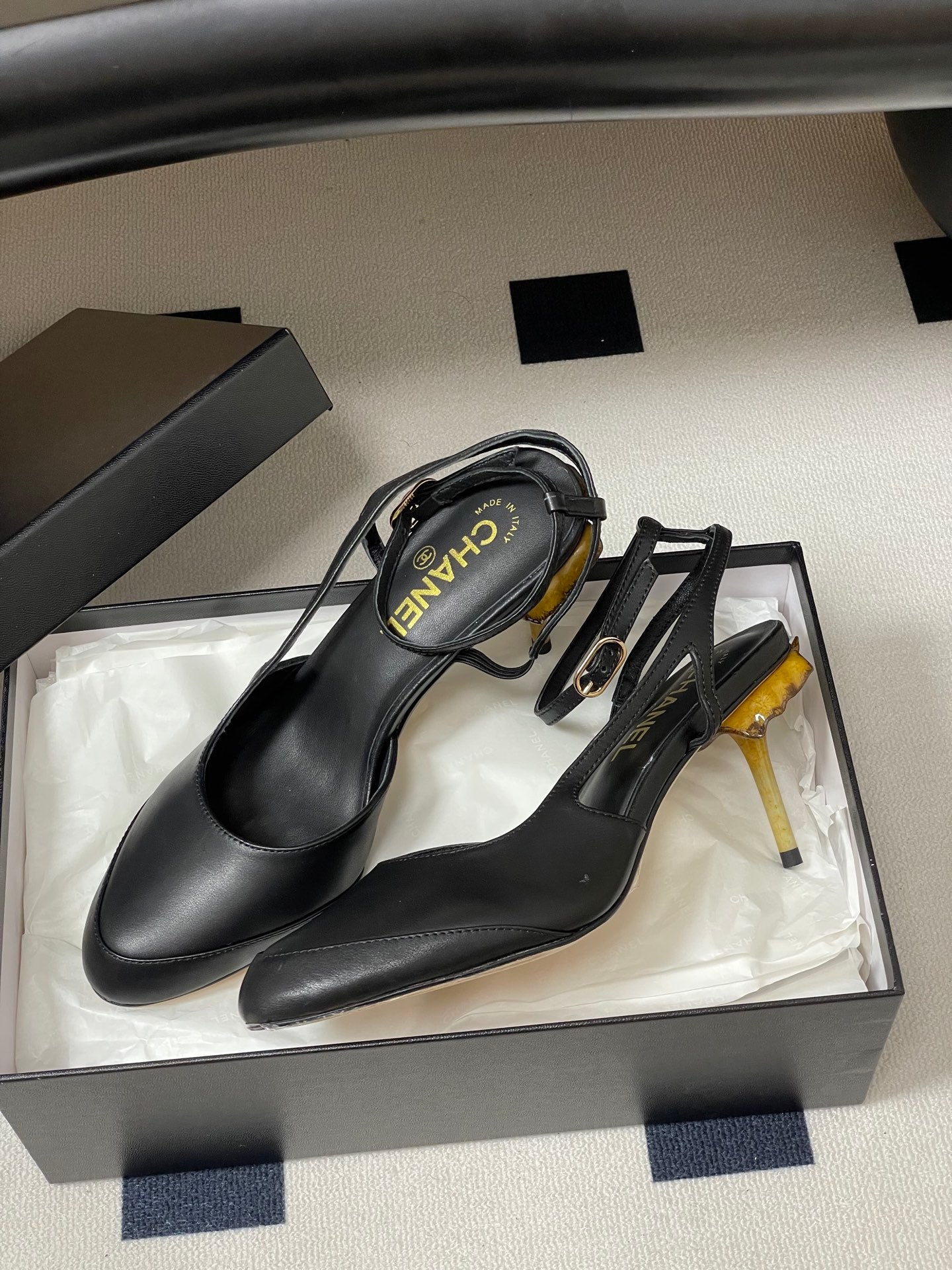 CC 26s Slingback 8.5cm Black Leather 834723