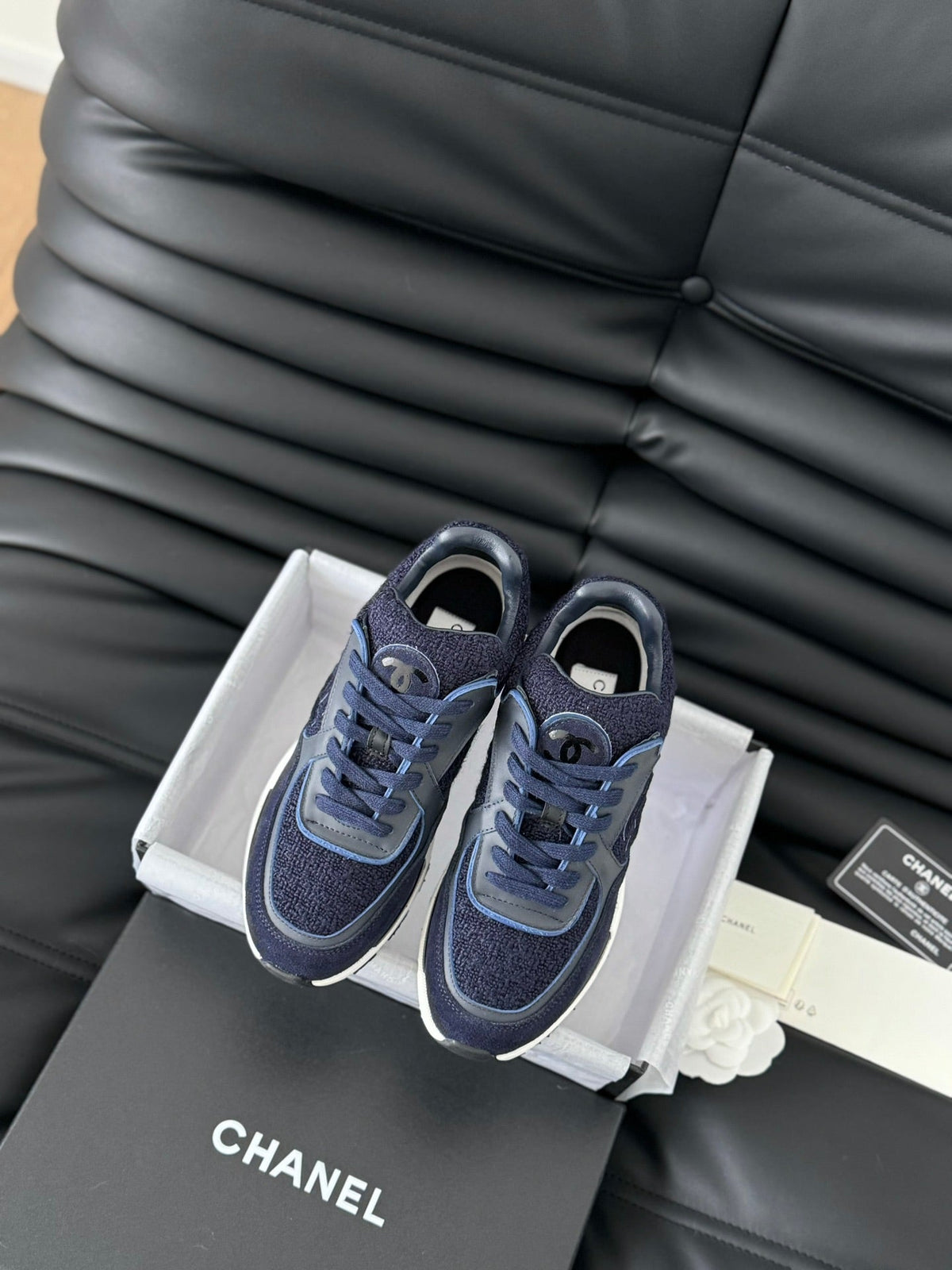 cc sneaker dark blue tweed suede