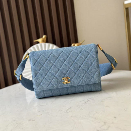 CC Vintage Flap Bag Medium Blue Denim