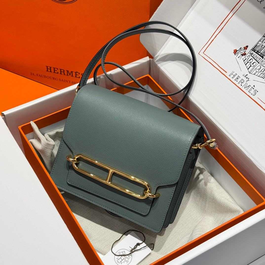 HM SAC ROULIS 18 ALMOND GREEN EVERCOLOR CALFSKIN 237566