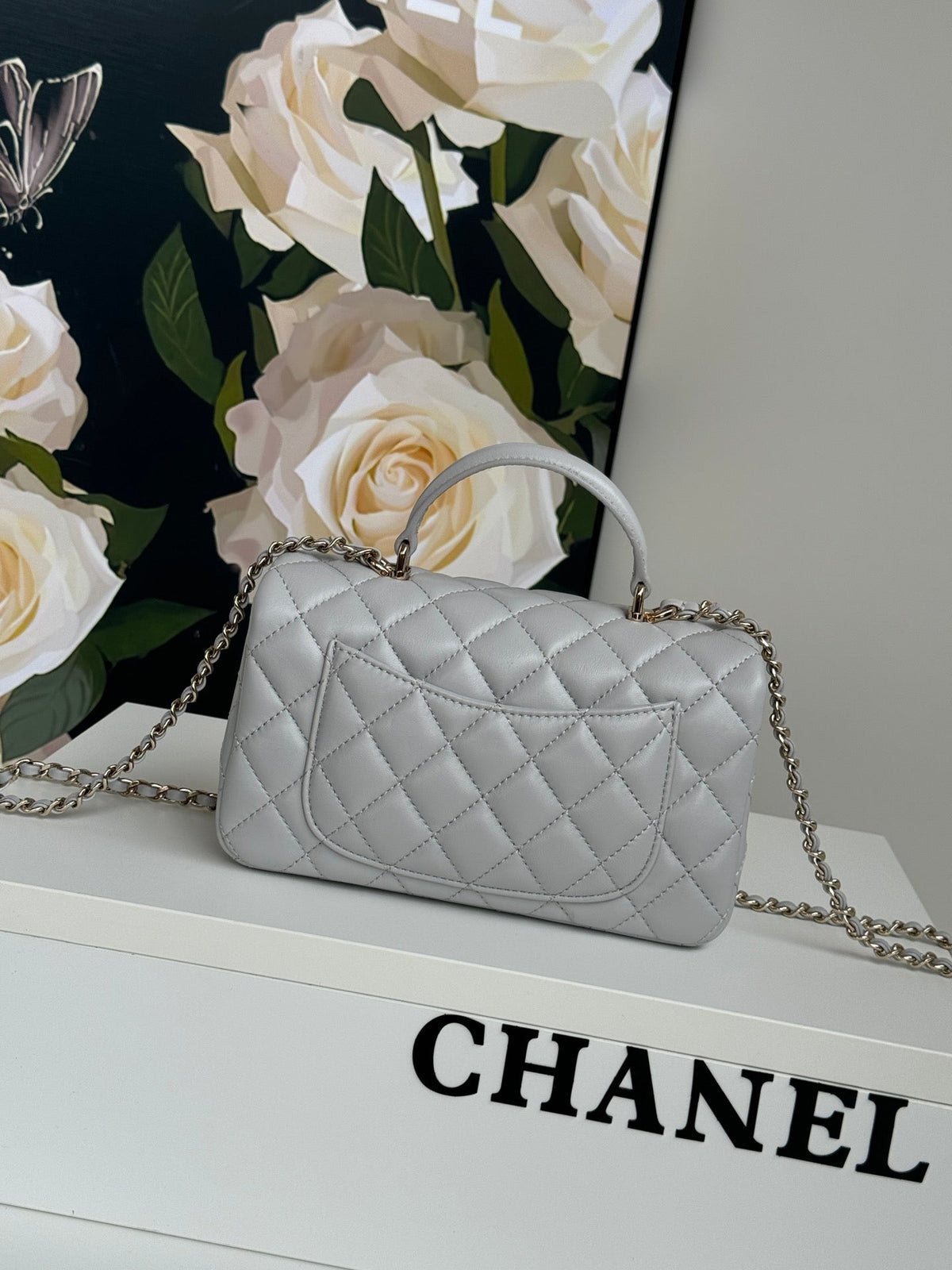 24c mini flap bag 20cm with top handle grey calfskin