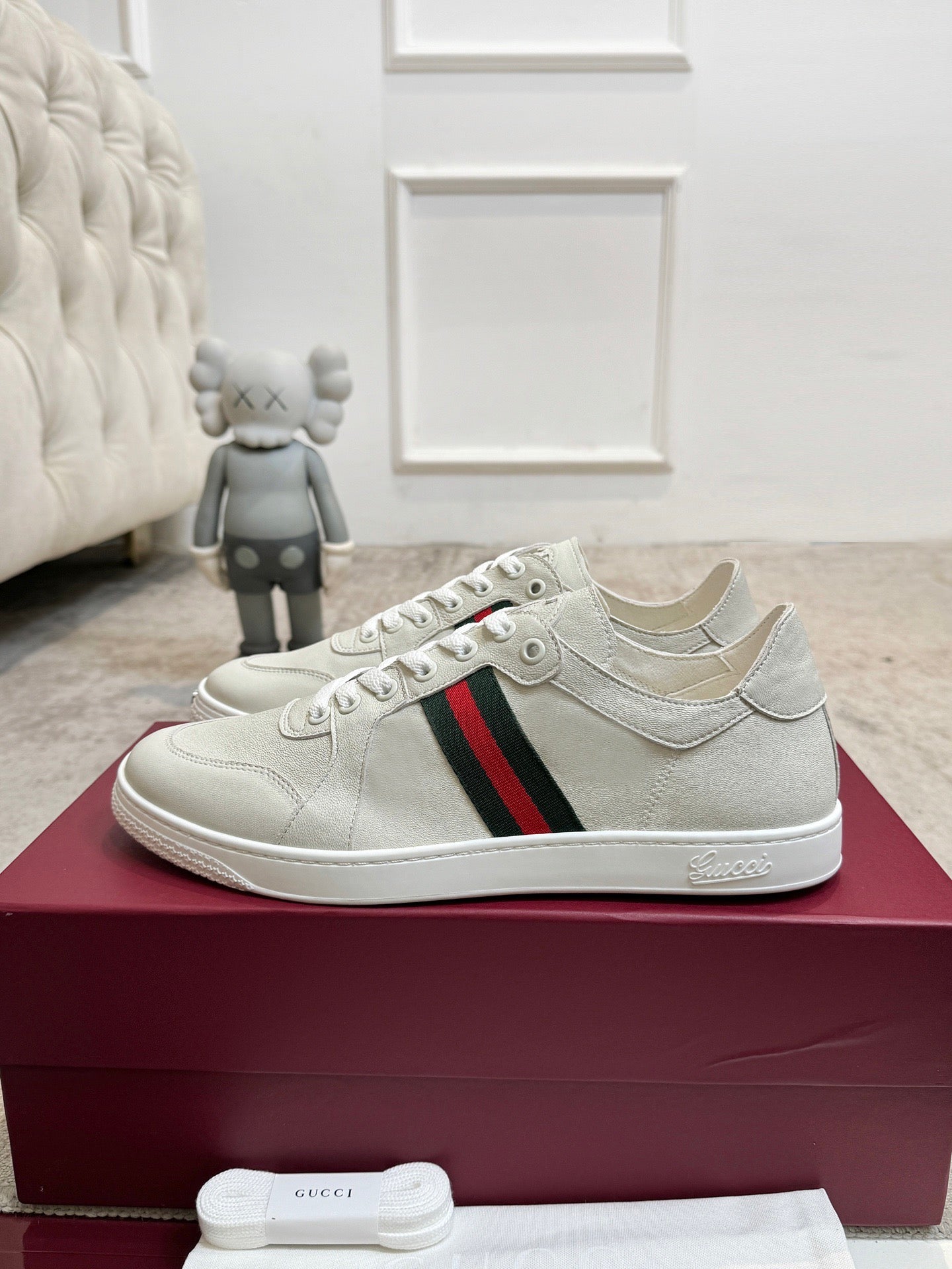 GG Stretch Low-Top Trainers White Leather 824427