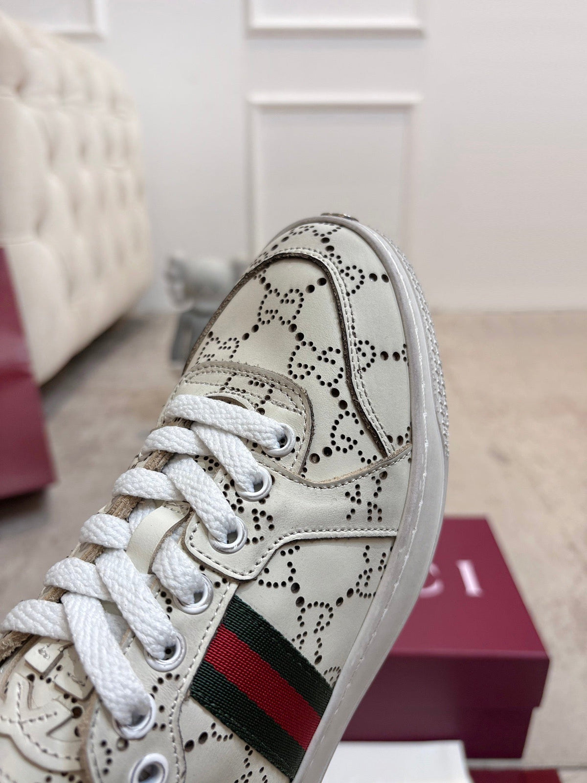 GG Stretch Low-Top Trainers White Leather 824429