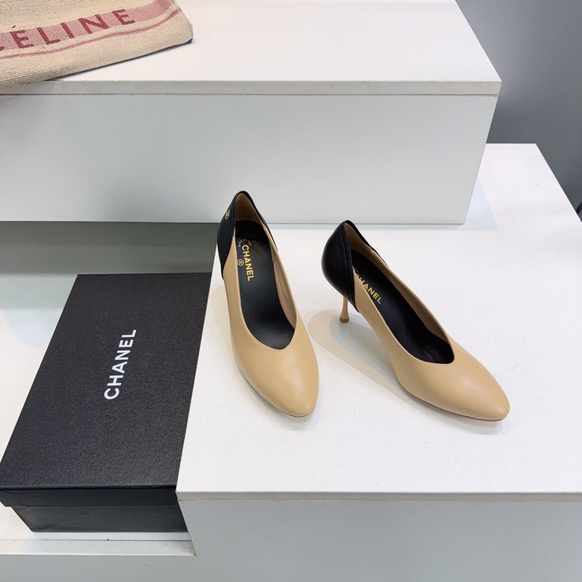 CC FW26 High Heels Pumps 8.5cm Black Beige Lambskin 942741