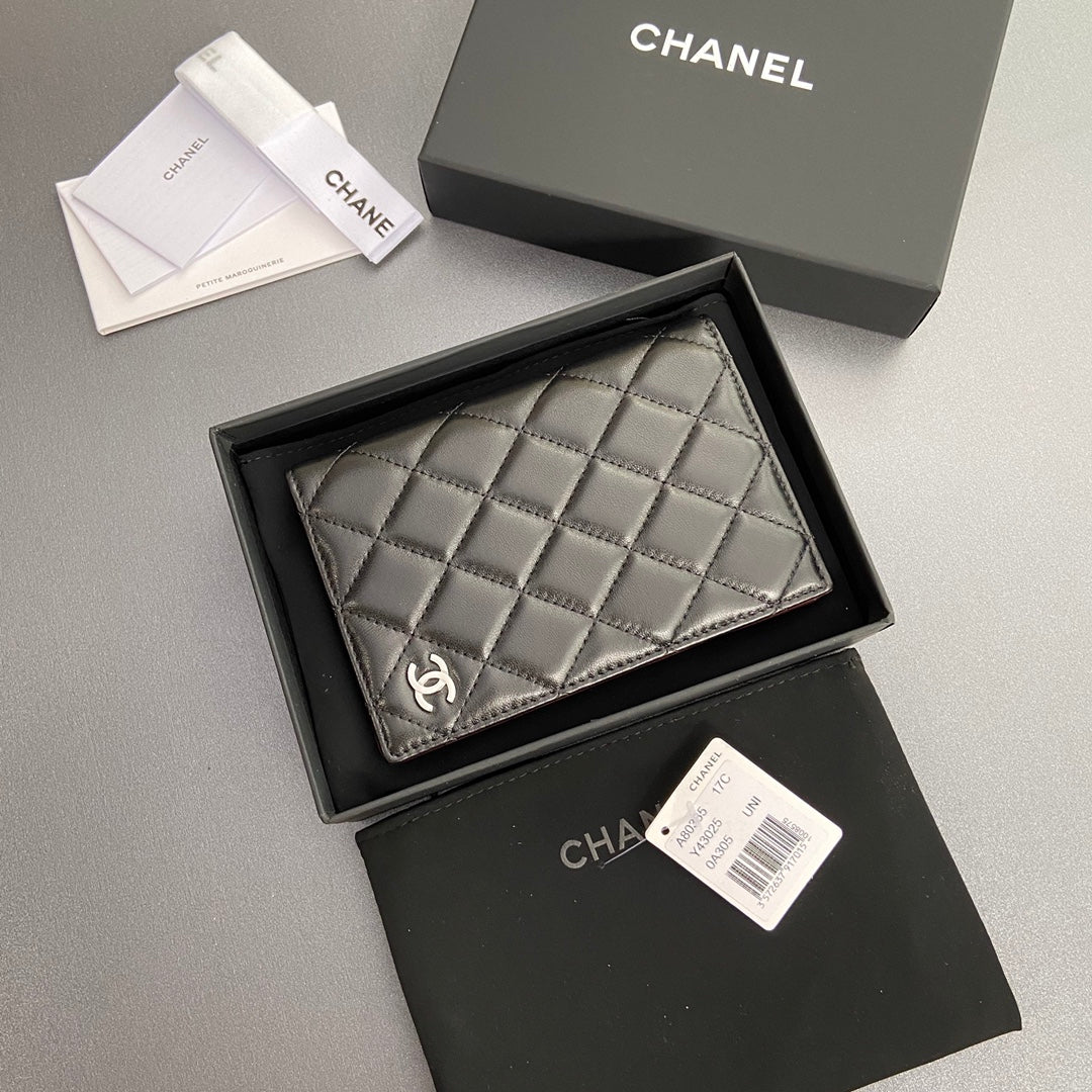 CC Passport Holder Black Sheepskin Sliver Steel 193339