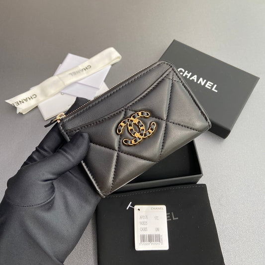 CC 19 Zipper Card Holder Black Sheepskin GHW 234760