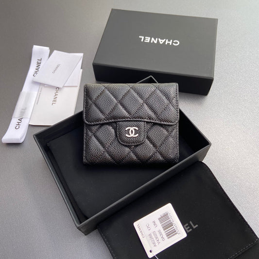 CC 82288 Classic Flap Wallet Black Caviar Polished Silver 229880