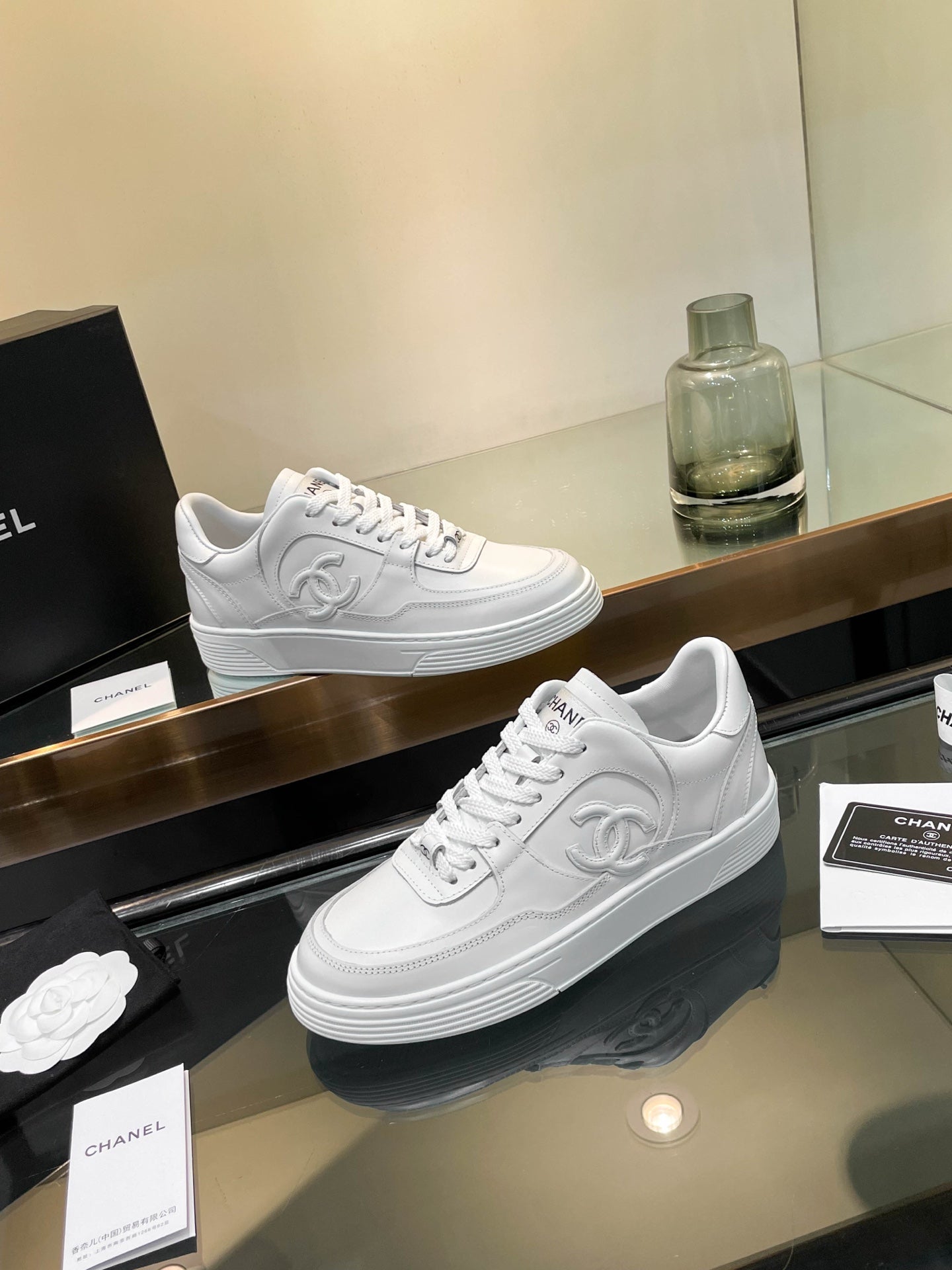 CC 25 Trainers White Cowhide Sheepskin 413860