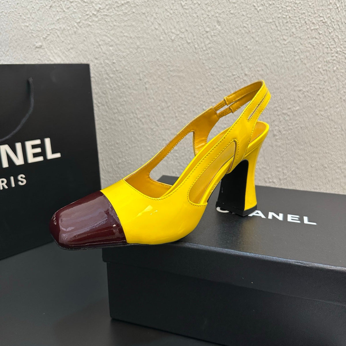 CC Slingback Block Heel Yellow Brown Patent Leather 864117